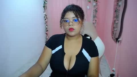 natalie_tits1 online show from October 9, 7:29 pm