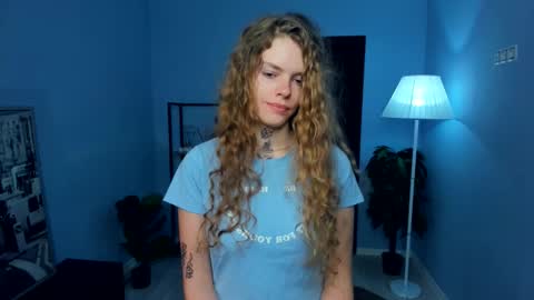 Natalie online show from November 30, 5:22 am