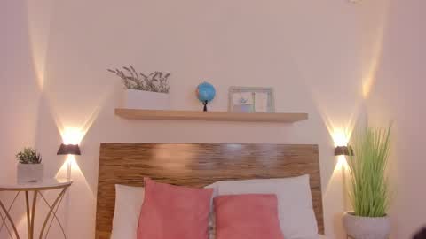 N A T A S H A online show from February 18, 2:16 am