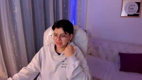 nathalyy_ds online show from October 7, 3:22 am