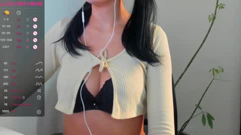 peach online show from December 8, 9:35 am