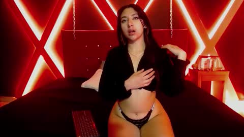 natuxxa online show from September 12, 5:19 am