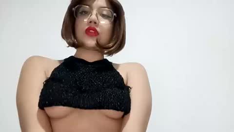 Naty online show from November 9, 6:42 am