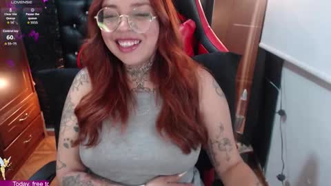 Snapshot of natykors_m_ chatting on October 22, 11:21 pm Sofia IG Natykors08 online show from October 22, 11:21 pm