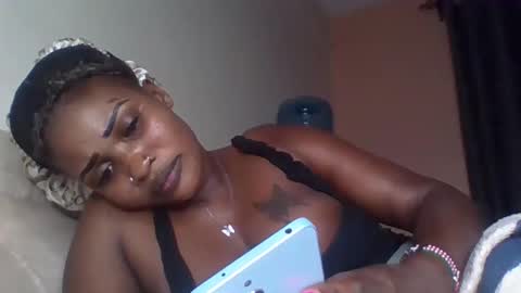 naughty8779 online show from January 17, 9:33 pm