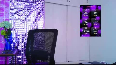 Snapshot of naughty_em_17 chatting on March 12, 3:40 pm Em  please help me reach 100 thumbs up 3 online show from March 12, 3:40 pm