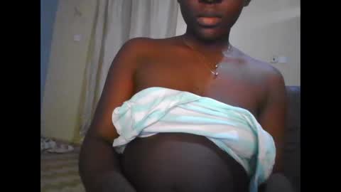 naughty_nilla online show from September 22, 11:19 am