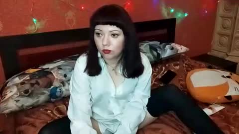 housewife Eva online show from February 8, 3:31 pm