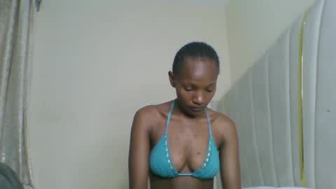 Snapshot of naughtyruby12 chatting on September 18, 11:20 am shyreen online show from September 18, 11:20 am