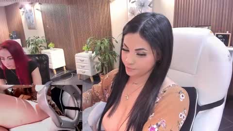         online show from September 19, 1:04 am