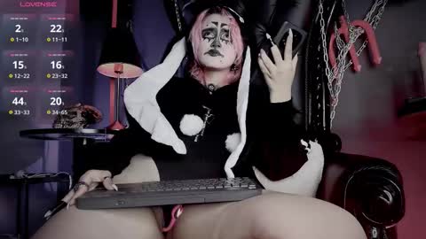 Navier  online show from February 24, 10:19 pm