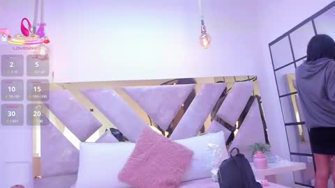 nayara_macherano online show from March 9, 3:43 am