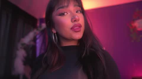 Nefertari online show from November 24, 2:52 pm