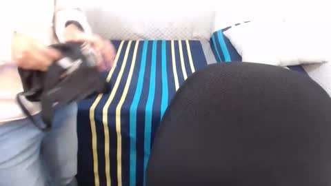 Snapshot of negrita_25 chatting on October 23, 11:05 am Zoe online show from October 23, 11:05 am