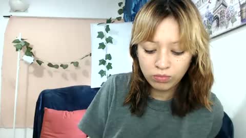 Snapshot of nena_lov chatting on March 12, 4:24 pm Star  online show from March 12, 4:24 pm