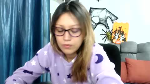 Snapshot of nena_lov chatting on October 15, 2:36 am Star  online show from October 15, 2:36 am
