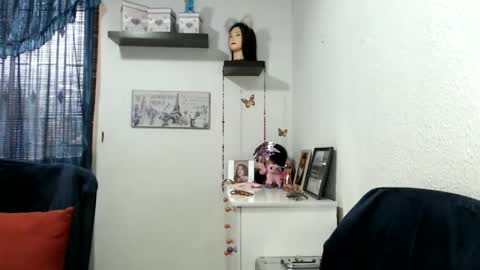 Snapshot of nena_lov chatting on February 25, 3:52 pm Star  online show from February 25, 3:52 pm