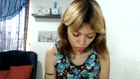 Snapshot of nena_lov chatting on February 24, 5:31 pm Star  online show from February 24, 5:31 pm