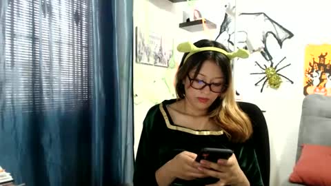 Snapshot of nena_lov chatting on October 23, 9:54 pm Star  online show from October 23, 9:54 pm