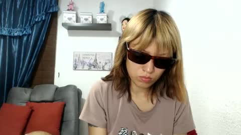 Snapshot of nena_lov chatting on February 2, 12:09 am Star  online show from February 2, 12:09 am