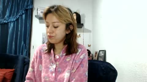 Snapshot of nena_lov chatting on March 3, 12:12 am Star  online show from March 3, 12:12 am