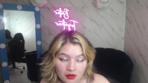 nezuko_v online show from January 15, 3:34 am