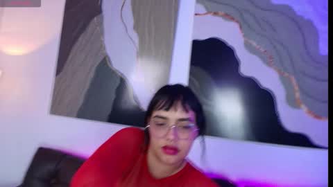 Nia Blum online show from November 8, 5:01 am