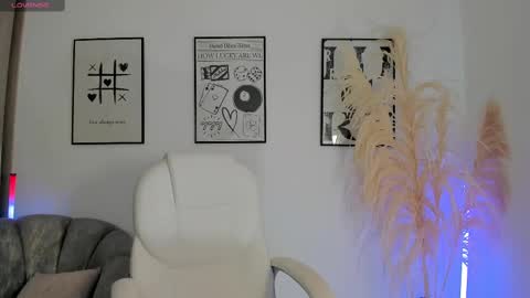 Nia online show from September 16, 12:57 pm