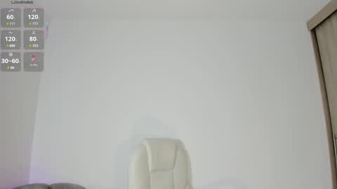 Nia online show from February 18, 1:11 pm