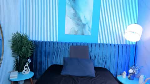 niatorres online show from September 23, 3:04 am