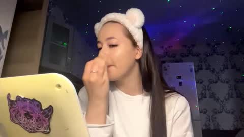 Ellie online show from November 2, 10:29 am