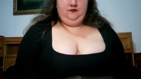 Nicholle online show from December 21, 12:26 am