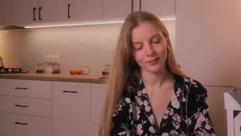 Nicka Cherie online show from February 13, 7:48 pm