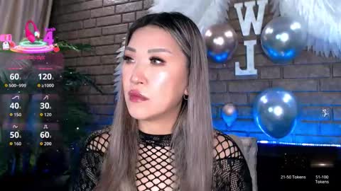 Nicky online show from February 8, 4:33 pm