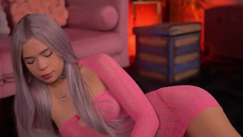 Nicky online show from November 2, 7:39 pm