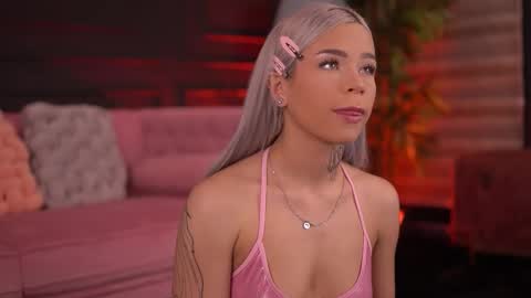 Nicky online show from November 6, 7:09 pm