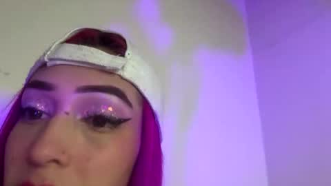 nicodahia721 online show from November 3, 12:03 am