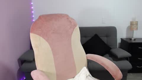 nicole Storm online show from March 4, 12:06 am