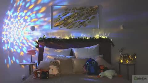 Nicole online show from December 17, 9:19 pm