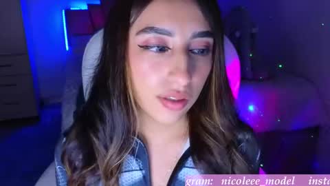 Nicole online show from December 1, 12:15 am