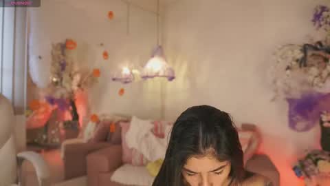 Nicole Crawft online show from October 29, 11:58 am