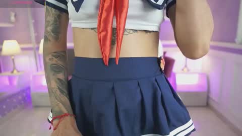 Snapshot of nicolecrawft chatting on October 11, 8:55 pm Nicole Crawft online show from October 11, 8:55 pm