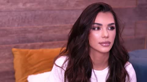 Nicole online show from October 10, 7:57 am