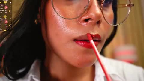 Nicol Flores  GMT-5 1530-2200  online show from January 12, 4:34 pm