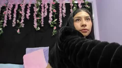 nicolfontana  online show from January 10, 12:21 pm