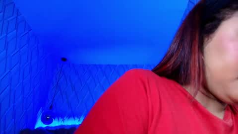 Nicolle Miley online show from November 23, 4:04 am