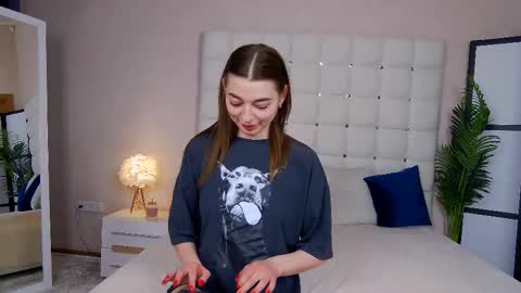 NicolRos online show from March 8, 9:46 am