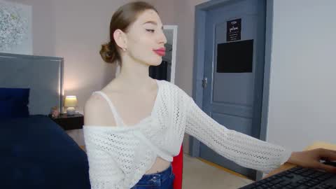 NicolRos online show from January 10, 1:27 pm