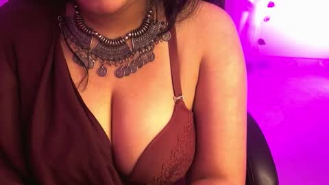 nightqueen107446 online show from November 6, 5:35 am