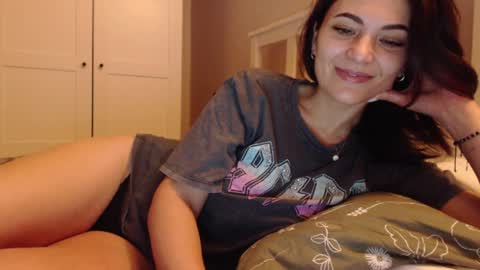 leona online show from December 22, 2:16 pm